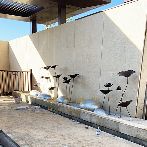 房地产项目《荷花  卵石》