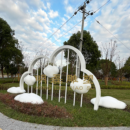云东二期项目《云朵雕塑》